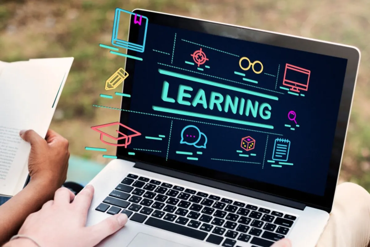 Pentingnya Literasi Komputer di Era Digital: Memperingati Hari Literasi Komputer Sedunia