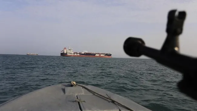 Selat Hormuz Berdarah: Gejolak Militer Iran Picu Lonjakan Harga Minyak Global
