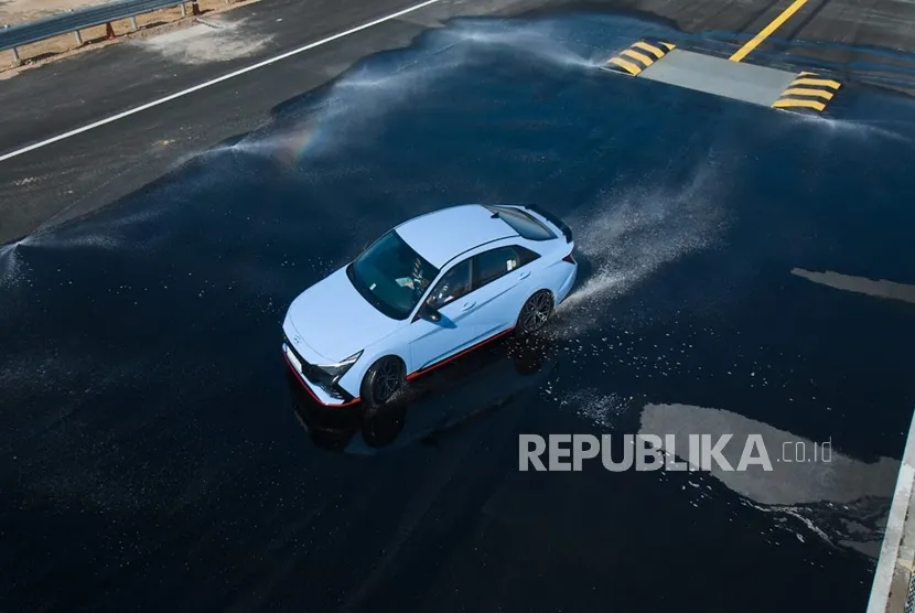 Peran Krusial Ban dalam Menjaga Efisiensi Mobil Listrik Selama Perjalanan Jauh