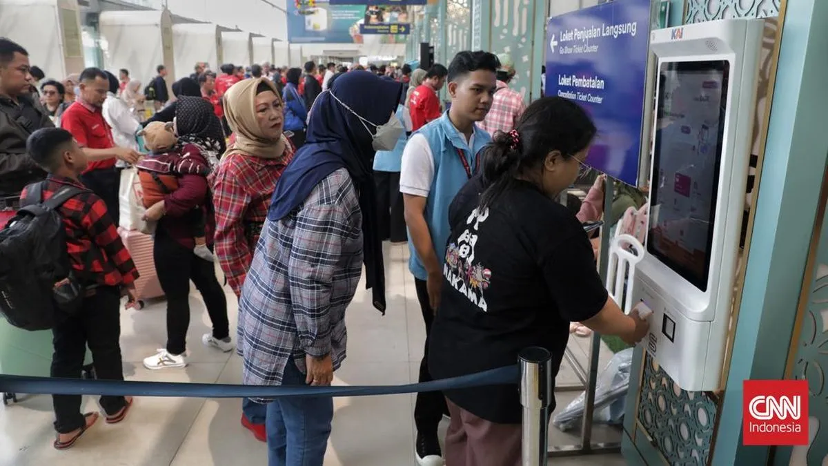 Lonjakan Arus Mudik Lebaran: Train Station Catat Rekor Penumpang, Tiket Mendekati Penuh
