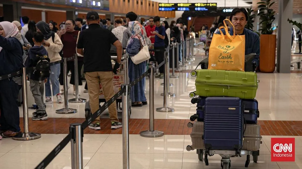 Lonjakan Penumpang Bandara Soetta Capai 190 Ribu di Puncak Arus Balik, Harga Tiket Naik 20%