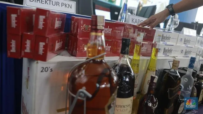 Bea Cukai Tegaskan Aturan Pembawaan Barang Kena Cukai dari Luar Negeri, Kelebihan Sita dan Musnahkan