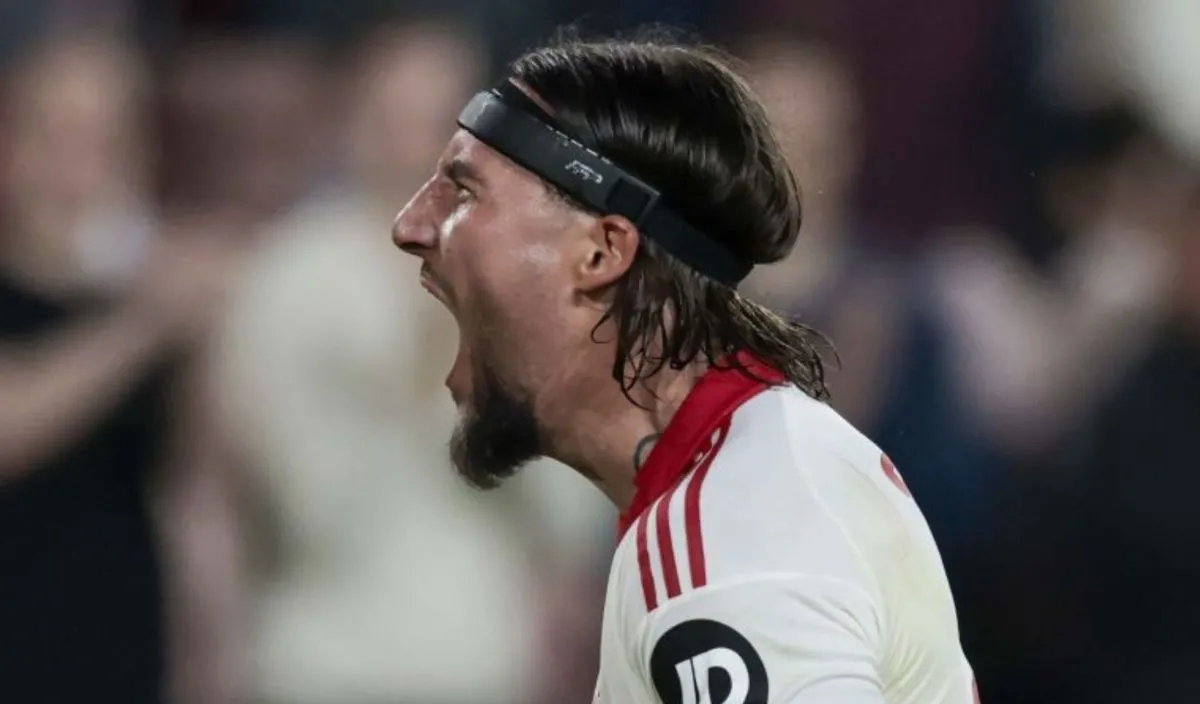 Sevilla Merangkak Keluar Zona Merah Usai Taklukkan Atletico Madrid 2-1