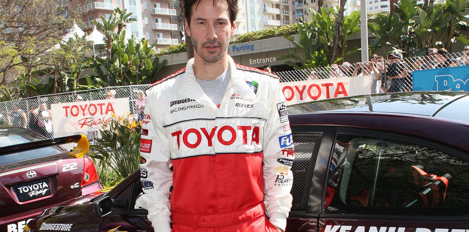 Mobil Balap Scion tC yang Pernah Dikendarai Keanu Reeves Dilelang dengan Harga Terjangkau