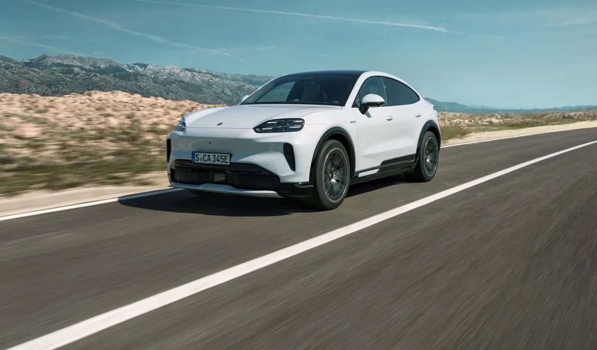 Porsche Hadirkan Varian All-Electric Cayenne Coupe di Akhir Musim Panas