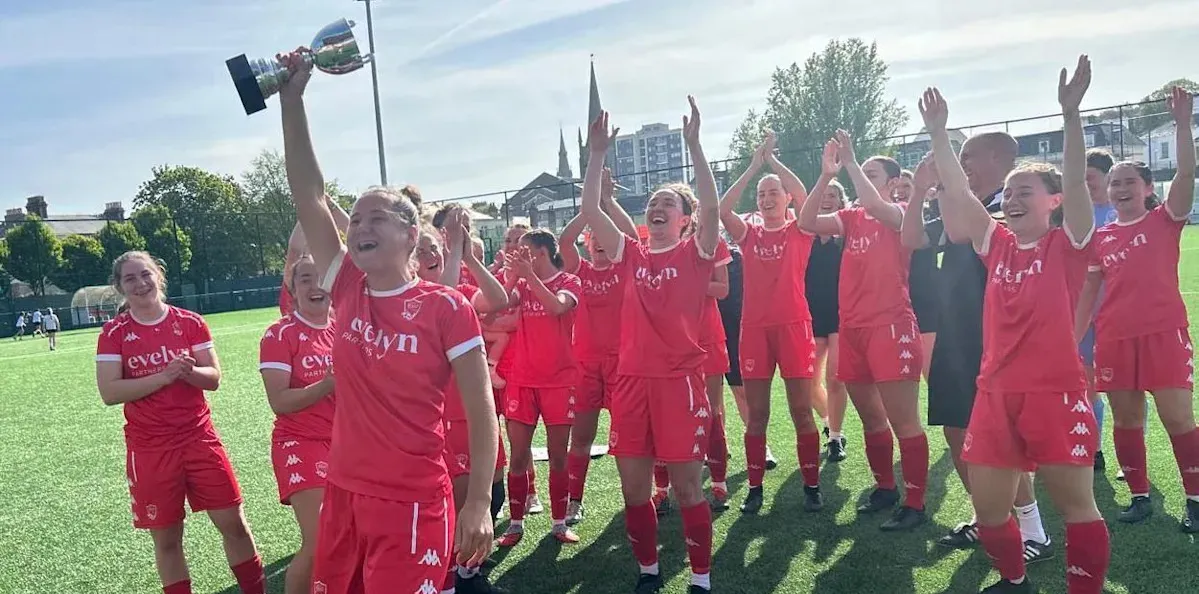 Jersey Bulls Women Sabet Gelar Juara Liga dengan Sempurna