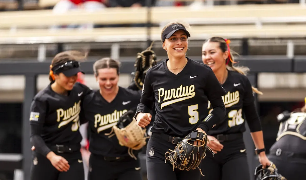Anna Moore Cetak Sejarah di Tim Softball Purdue Sejak Freshman