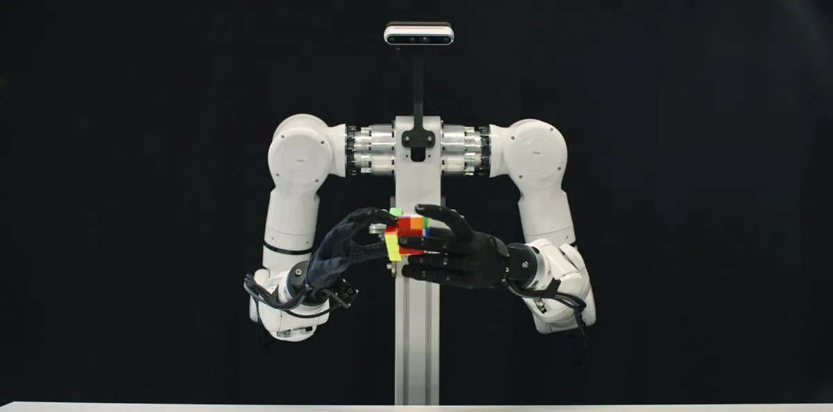 Startup Robotika Genesis AI Pamerkan Kemampuan "Full Stack" dengan Tangan Robotik Canggih