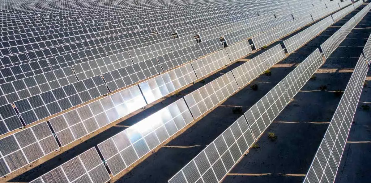 Dorongan Pembangunan Pusat Data AI Microsoft Terbentur Target Energi Bersih
