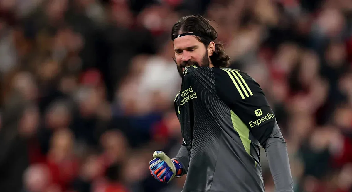 Liverpool Siapkan Daftar Pengganti Alisson Becker di Musim Panas