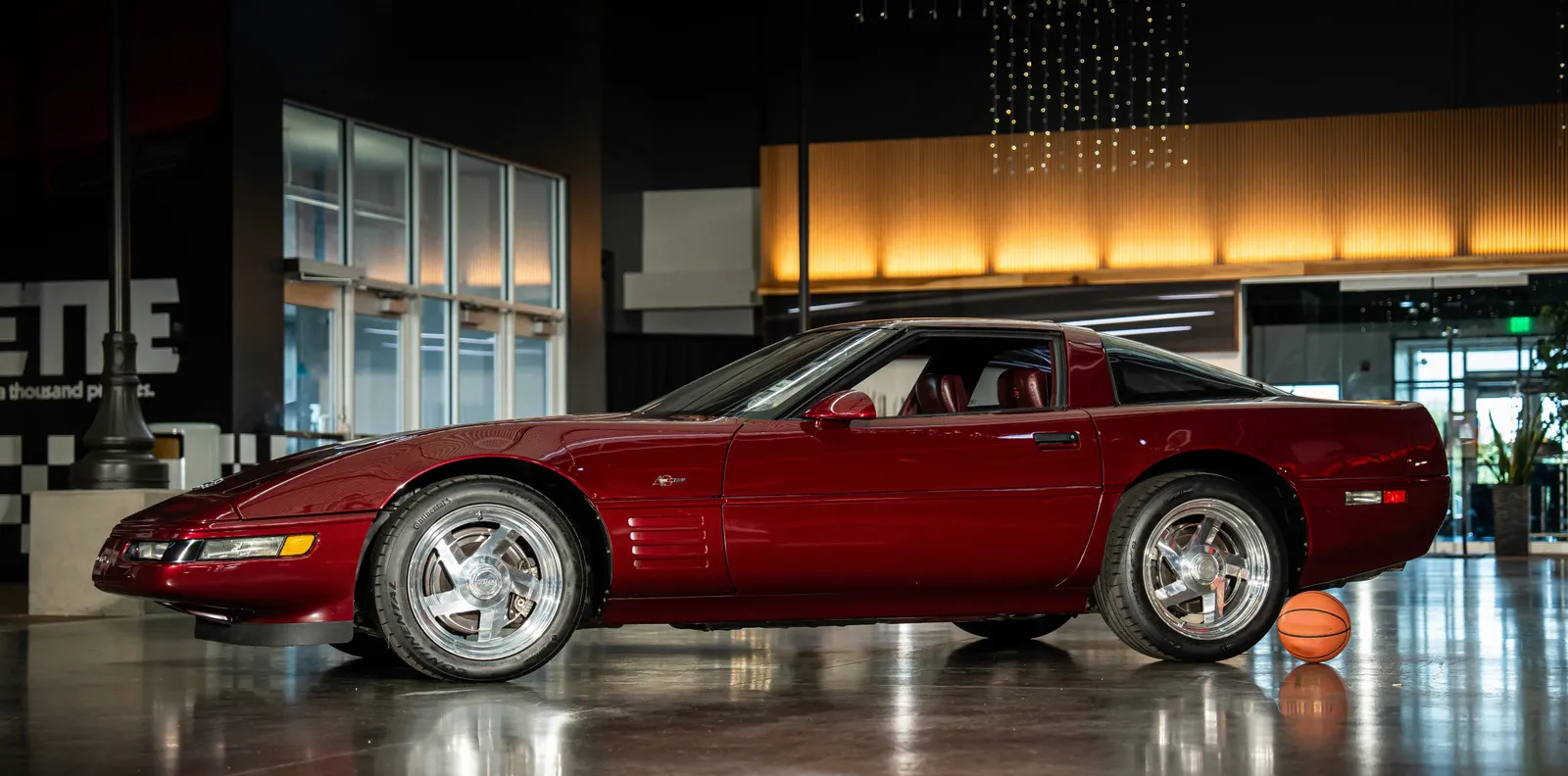 Corvette ZR-1 1993 Milik Michael Jordan Dipamerkan di Museum