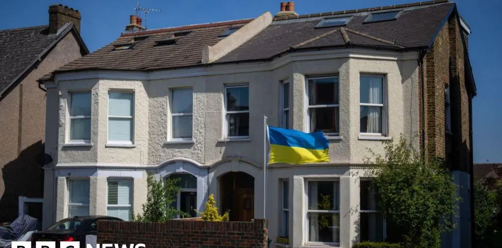 Inggris Hemat Jutaan Pound Setelah Ganti Sistem Teknologi Palantir untuk Pengungsi Ukraina