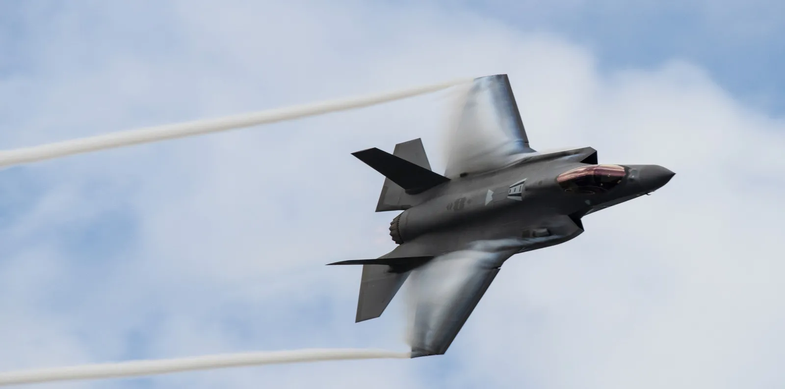 Kongres AS Laporkan 42 Pesawat Militer Hilang di Iran, Pentagon Enggan Beri Data