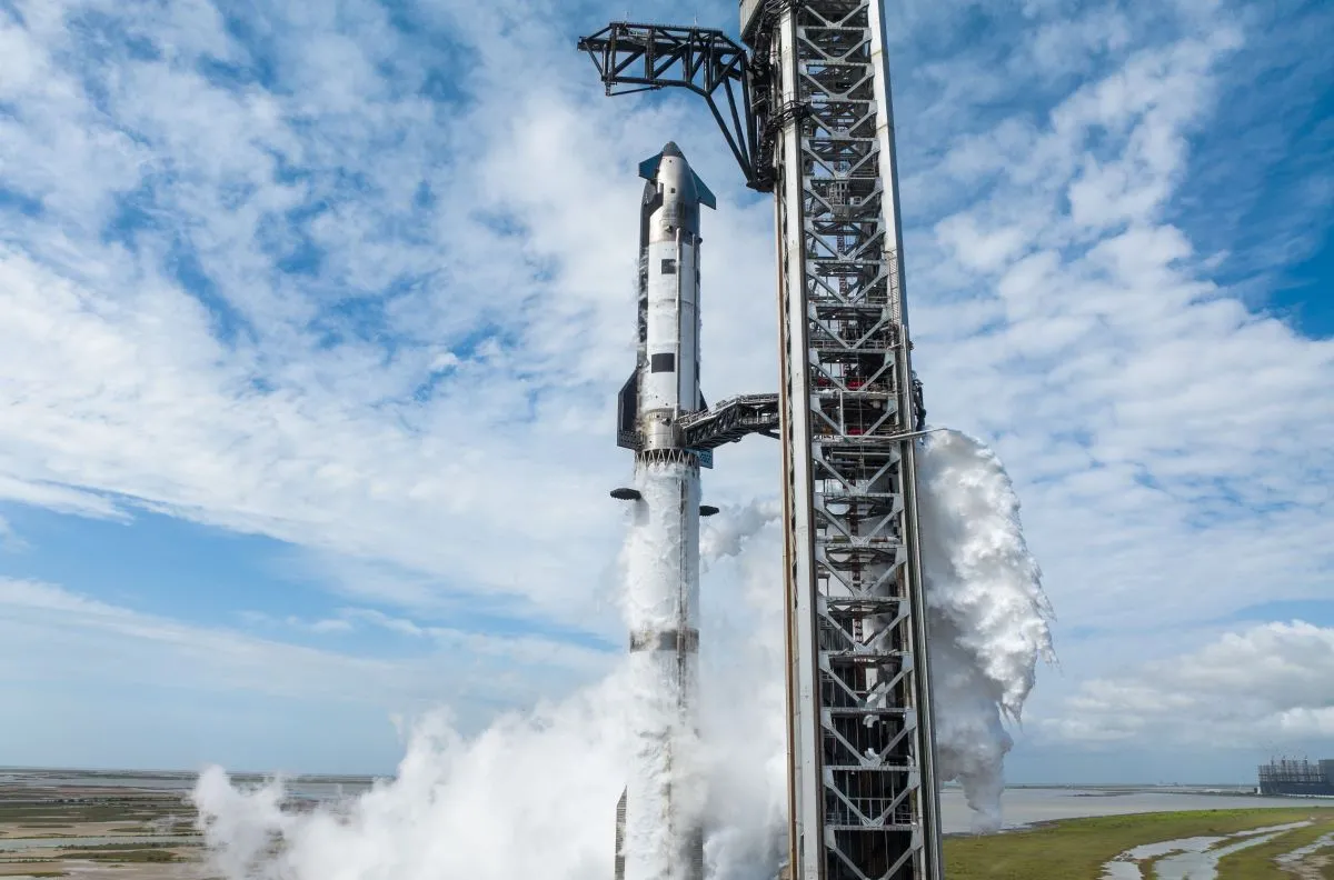 SpaceX Tunda Peluncuran Perdana Starship Generasi Ketiga