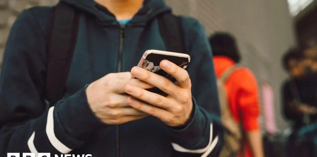 Polisi Inggris Desak Blokir Platform Media Sosial Berisiko Tinggi untuk Anak di Bawah 16 Tahun
