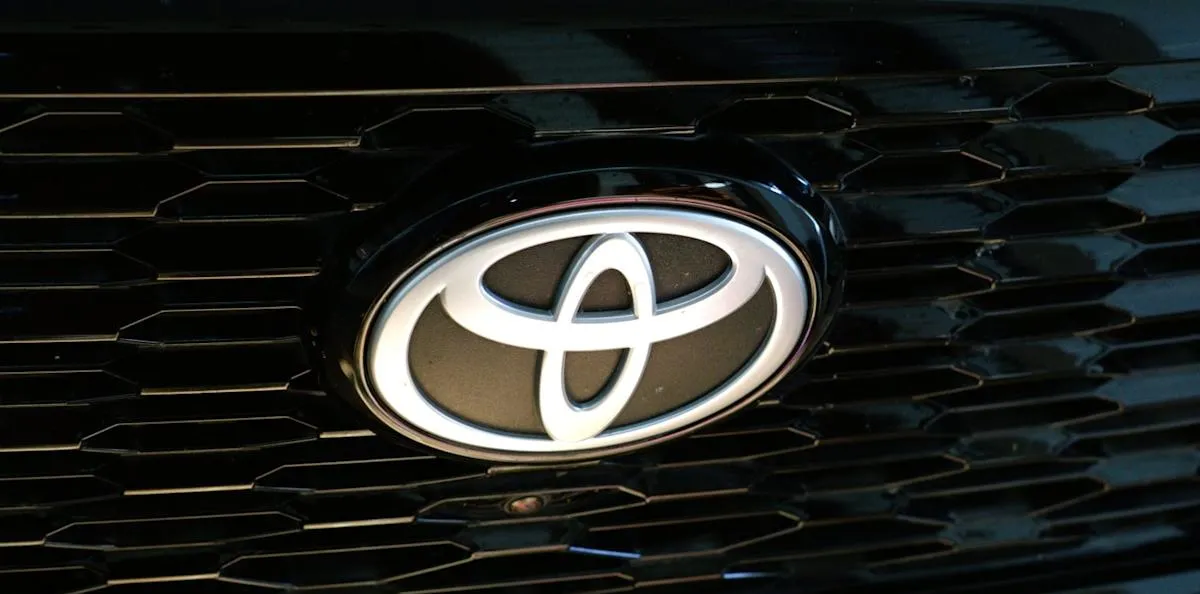 Toyota Perluas Pemotongan Produksi di Luar Negeri Akibat Blokade Hormuz