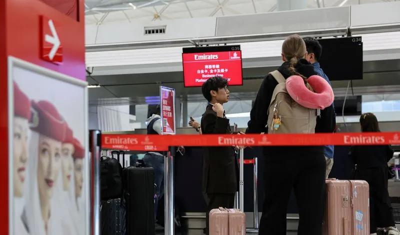 Maskapai Batalkan dan Ubah Rute Penerbangan Akibat Konflik Timur Tengah
