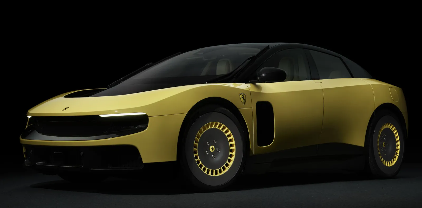 Mantan Bos Ferrari Kritik Keras Model Baru 'Luce', Sarankan Lepas Logo Kuda Jingkrak