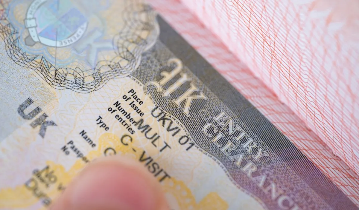 Portal Visa Inggris Bocorkan Ribuan Paspor dan Selfie Pelamar, Kebocoran Belum Diperbaiki