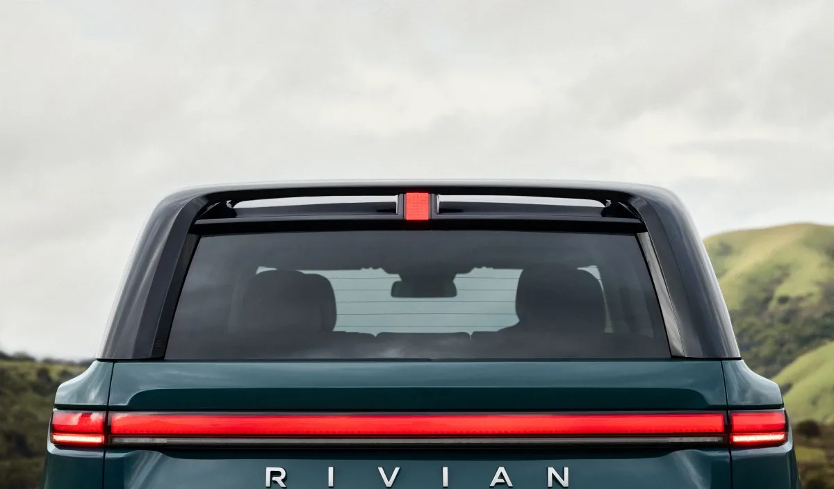Rivian Jadwalkan Pengiriman SUV R2 Pertama pada 9 Juni