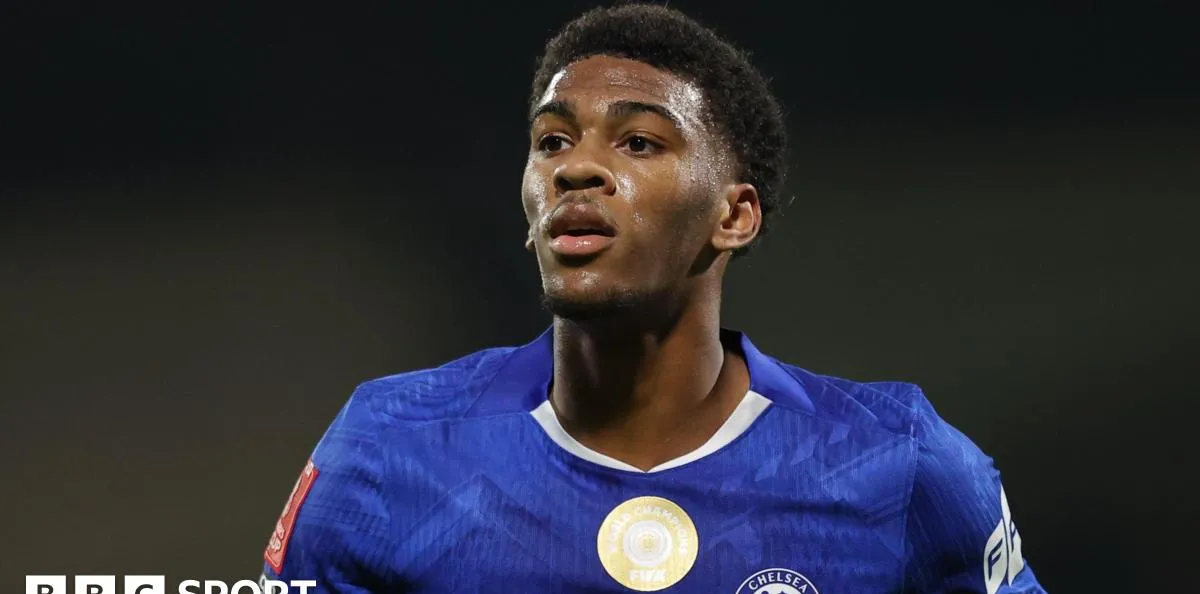 Chelsea Tolak Tawaran untuk Bek Muda Josh Acheampong