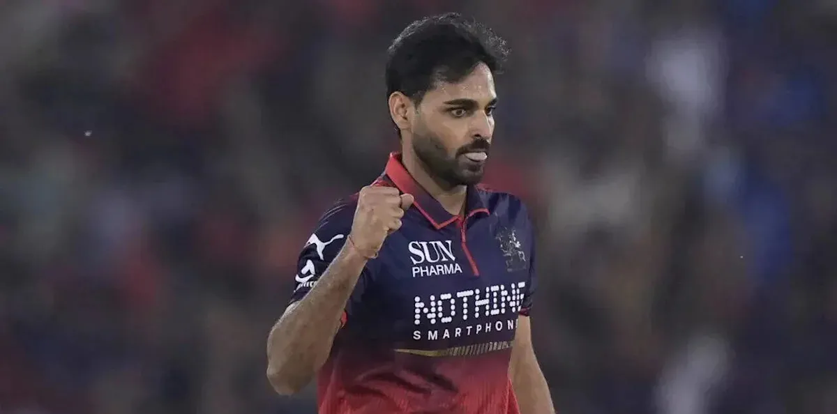 Pelatih RCB Andy Flower Kagumi Performa Bhuvneshwar Kumar