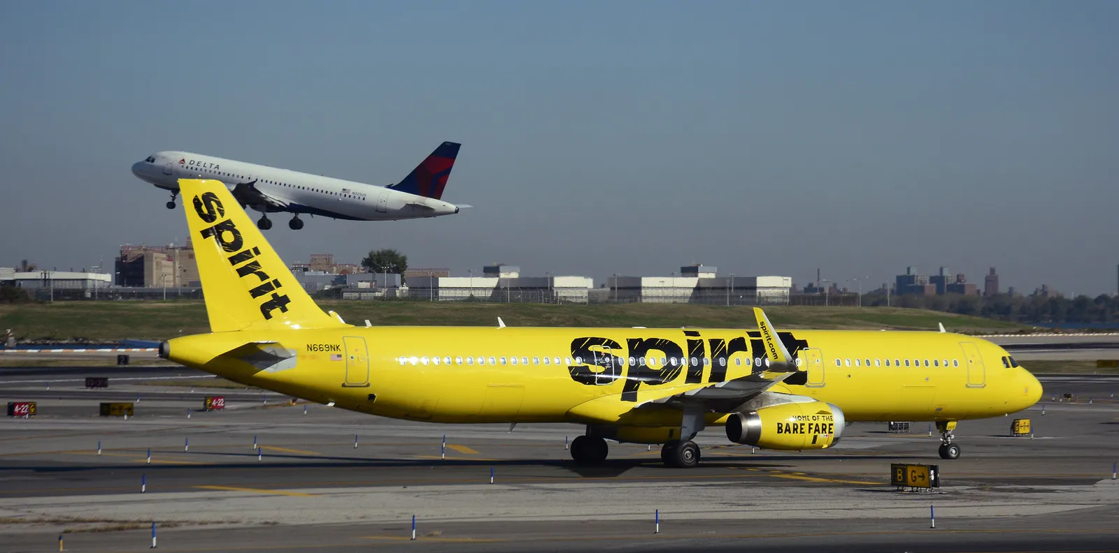 FAA Desak Spirit Jual Slot Bandara NYC ke Maskapai Berbiaya Rendah Lain