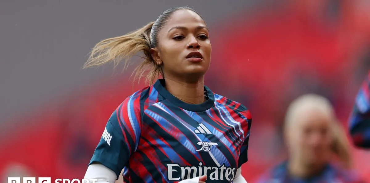 Bek Timnas Putri Inggris, Taylor Hinds, Mundur Akibat Cedera Engkel
