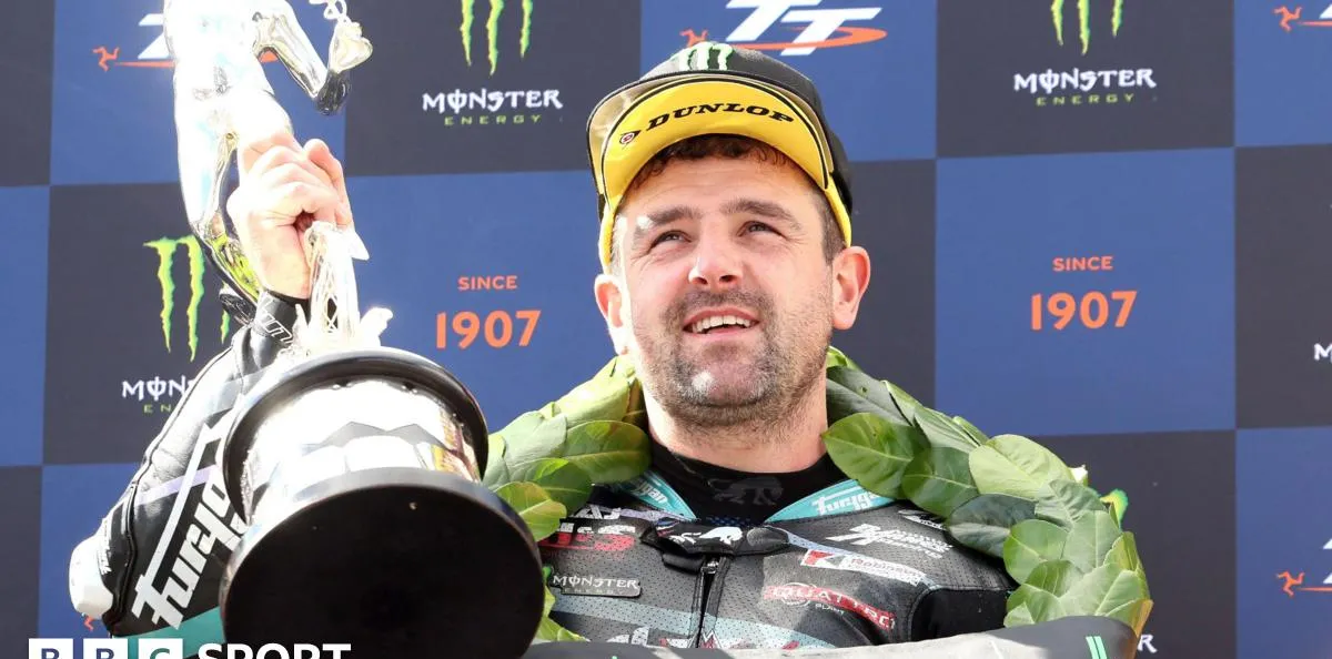 Michael Dunlop Raih Kemenangan ke-34 di Isle of Man TT Usai Dominasi Balap Supersport