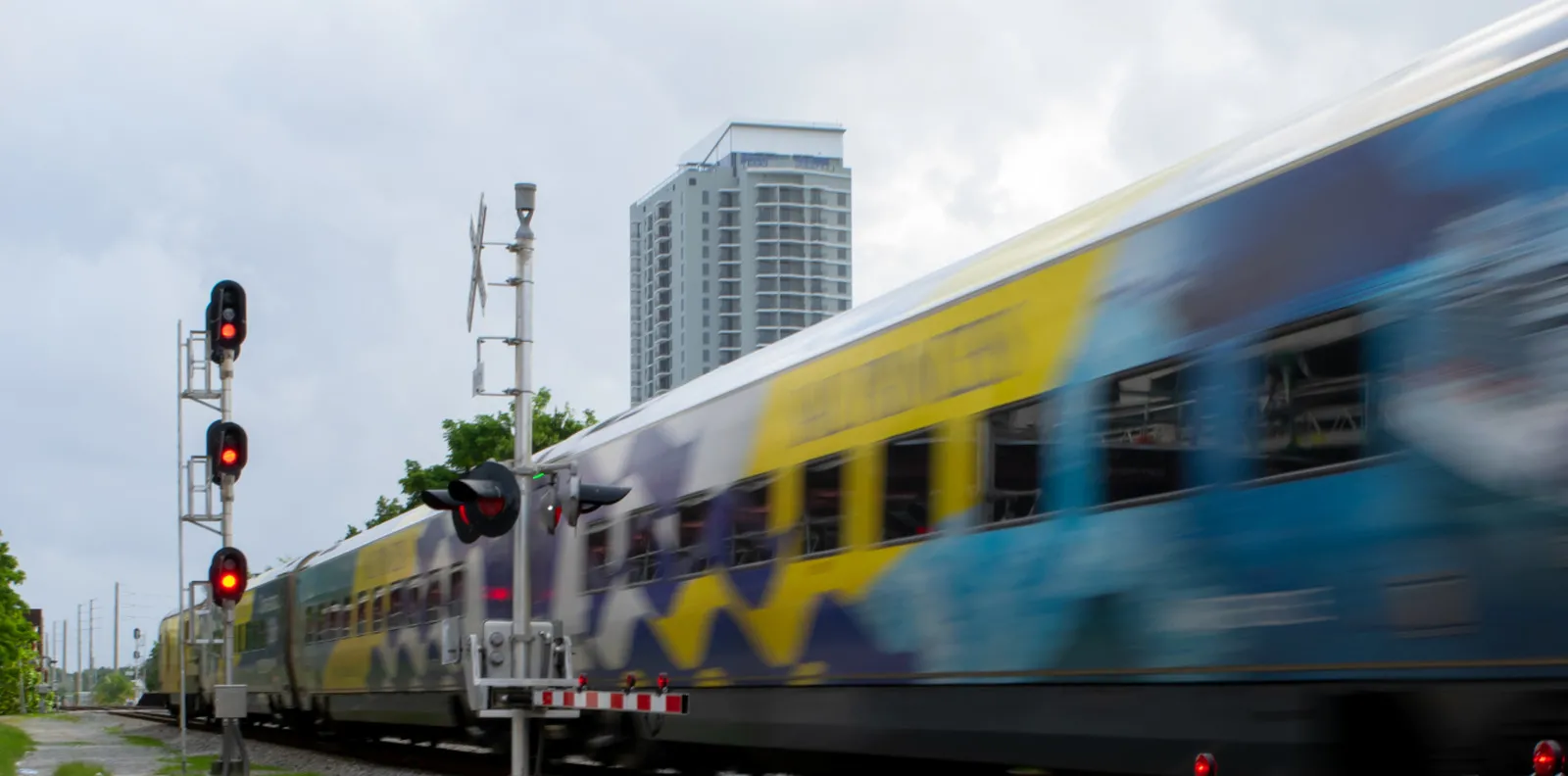 Kereta Api Tercepat di AS Terancam Bangkrut Akibat Utang Besar