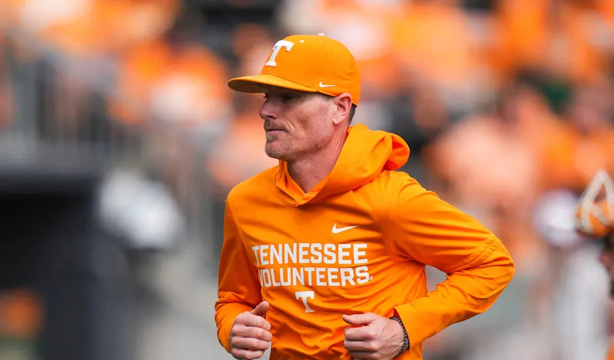 Universitas Tennessee Pecat Pelatih Pitching Josh Reynolds Setelah Satu Musim