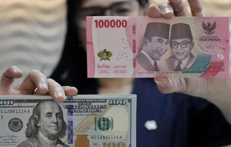 Perencana Keuangan Beri Panduan Investasi Valas di Tengah Pelemahan Rupiah