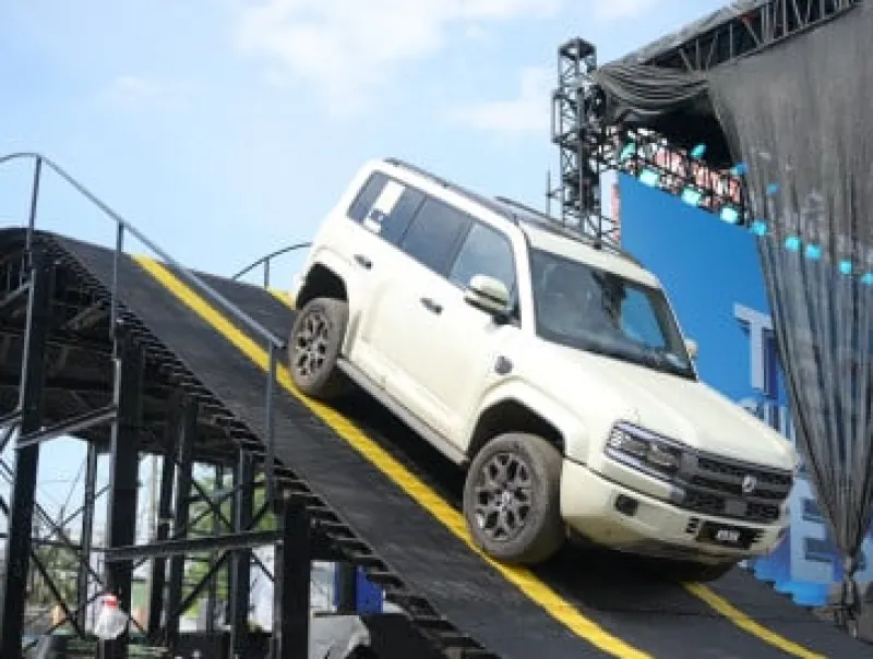 BYD Tunjukkan Ambisi Teknologi Kendaraan Listrik di Sumatera