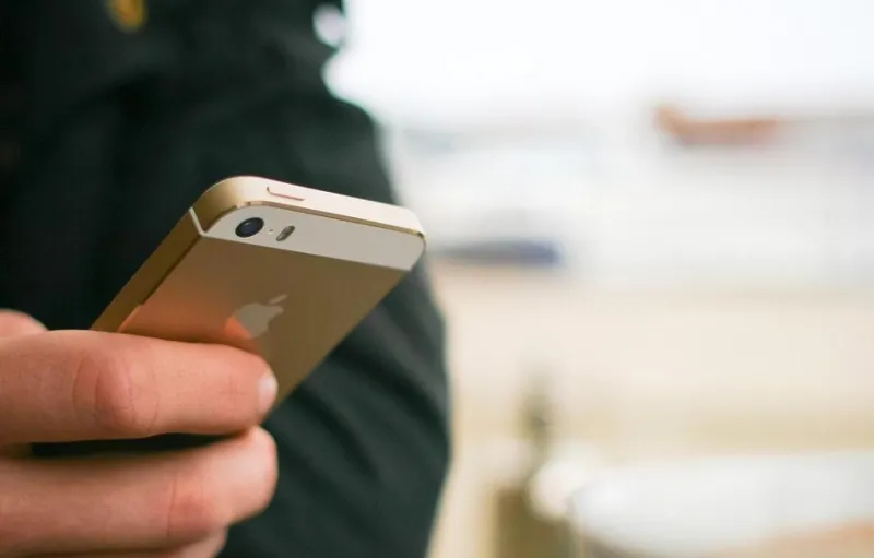 WhatsApp Hentikan Dukungan untuk Sejumlah Model iPhone Mulai Juni 2026