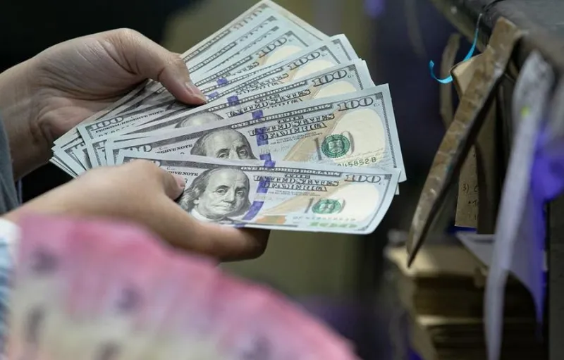 Rupiah Terus Melemah ke Rp18.110 per Dolar AS Akibat Penguatan Dolar AS
