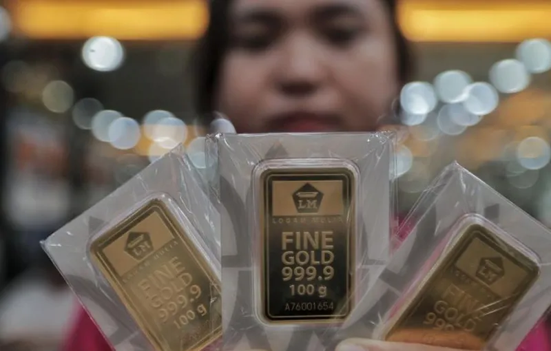 Harga Emas Antam Mengalami Kenaikan Kecil pada Awal Pekan