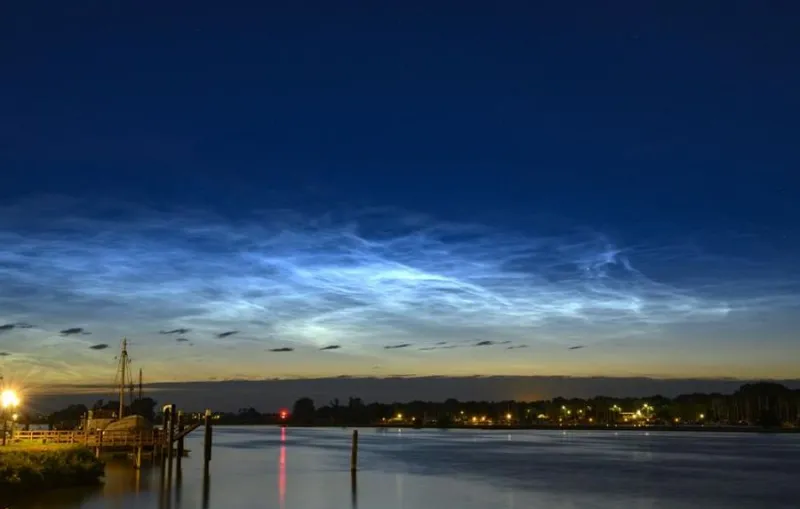 Mengenal Awan Noctilucent, Fenomena Langka yang Menghiasi Langit Awal Juni