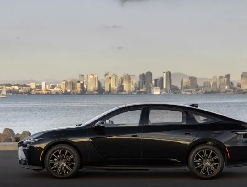 Evolusi Sedan Mewah Listrik: The All-New Lexus ES di Indonesia