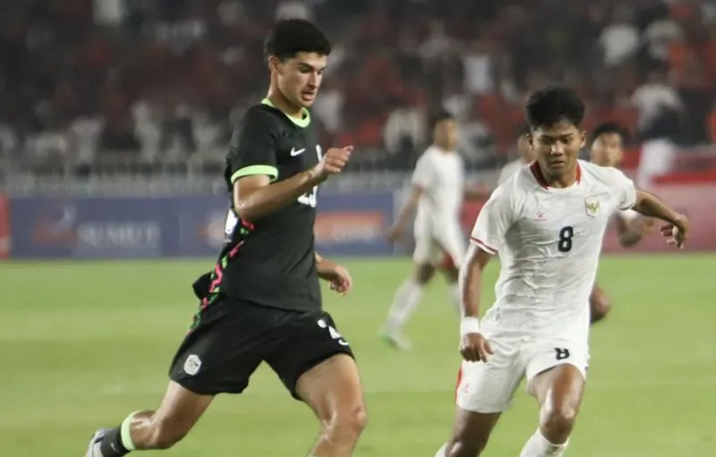 Indonesia Tahan Imbang Australia di Babak Pertama Semifinal AFF U-19