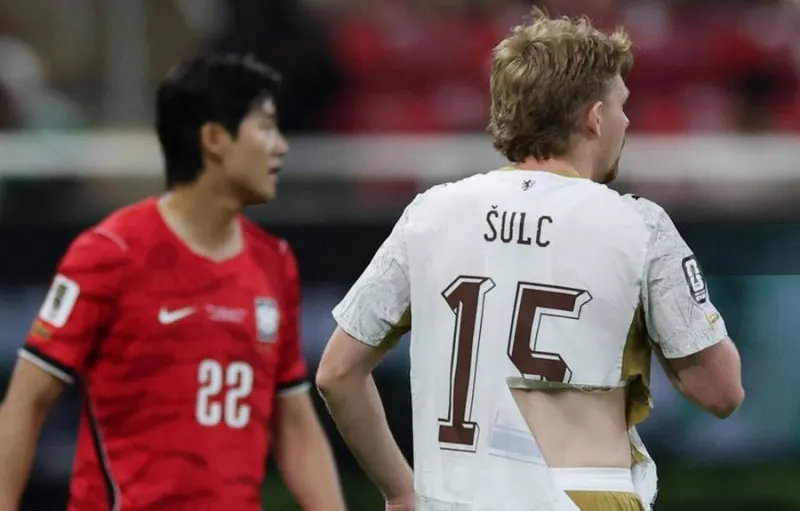 Jersey Pavel Sulc Robek dalam Duel Sengit Korea Selatan vs Ceko di Piala Dunia 2026