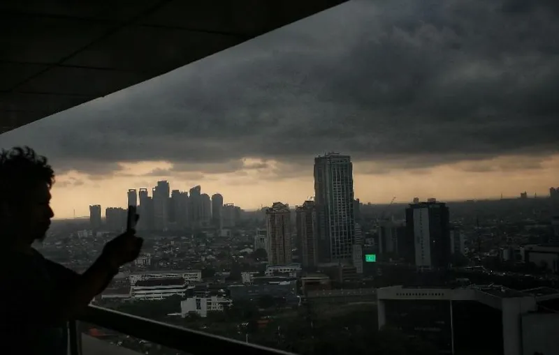 BMKG Prediksi Sebagian Wilayah Indonesia Hujan Lebat dan Angin Kencang Sabtu Ini