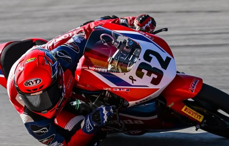 Kiandra Ramadhipa Juara Moto3 Junior Estoril 2026 di Portugal