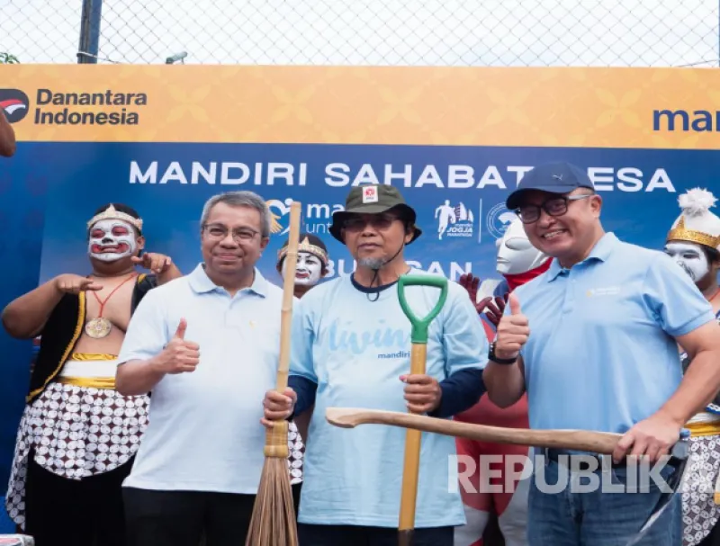 Bank Mandiri Perkuat Pembangunan Desa Melalui Program 'Mandiri Sahabat Desa' di Sekitar Rute Jogja Marathon