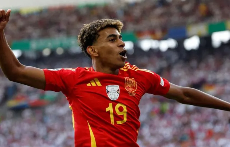 Lamine Yamal Belum Siap Penuh, Luis de la Fuente Ungkap Kemungkinan Absen Starter di Laga Pembuka Spanyol
