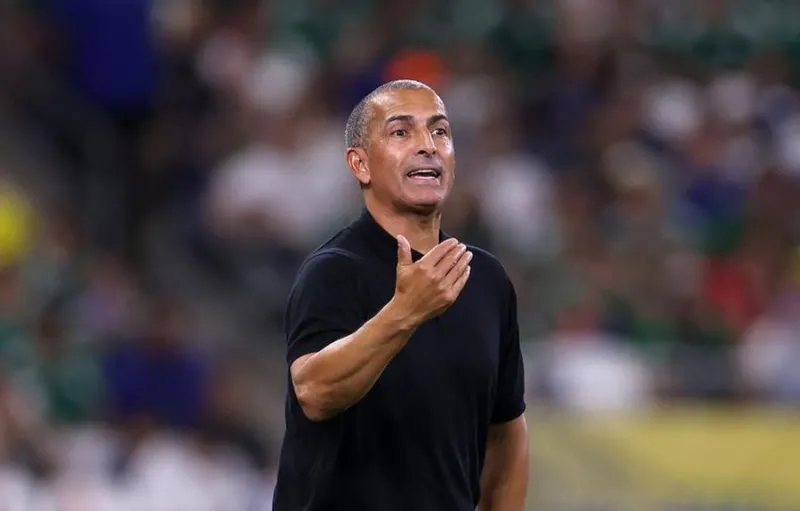 Federasi Sepak Bola Tunisia Berhentikan Pelatih Sabri Lamouchi Pasca Kekalahan Telak