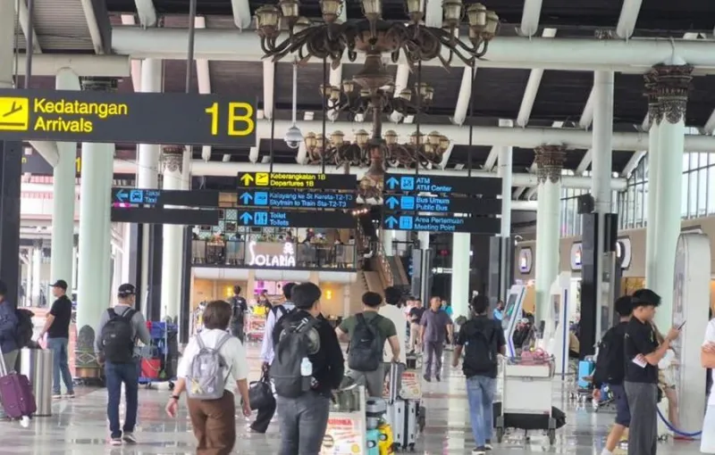 Petugas Avsec Bandara Soekarno-Hatta Tanggapi Cepat Insiden di Terminal 3