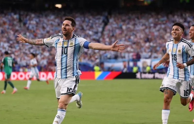 Gol Brilian Lionel Messi Bawa Argentina Unggul 1-0 atas Aljazair di Menit ke-17