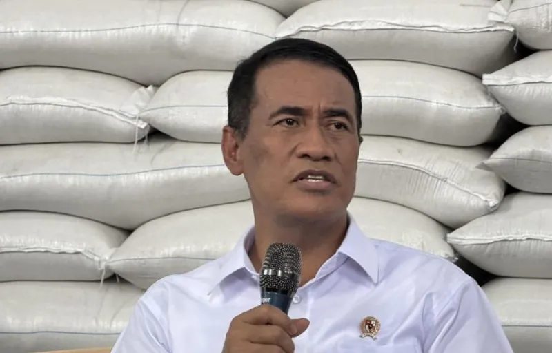 Mentan Amran Minta Perusahaan Serap Telur dan Daging Ayam Peternak Saat Program Makan Bergizi Gratis Libur
