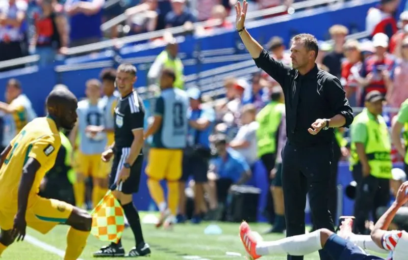 Pelatih Australia Kecewa dengan Kepemimpinan Wasit dalam Kekalahan Melawan Amerika Serikat