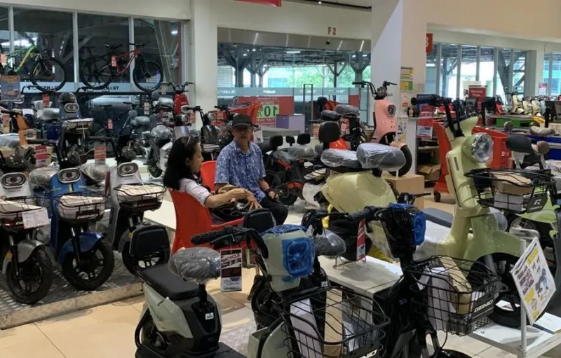 Transmart Gelar Full Day Sale, Sepeda Listrik Turun Harga Signifikan